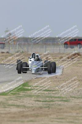 media/Oct-25-2025-CalClub SCCA (Sat) [[34c778dfbe]]/Group 5/Qualifying/